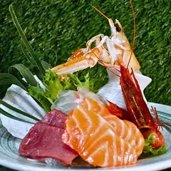 Sashimi misto con scampo e gambero rosso